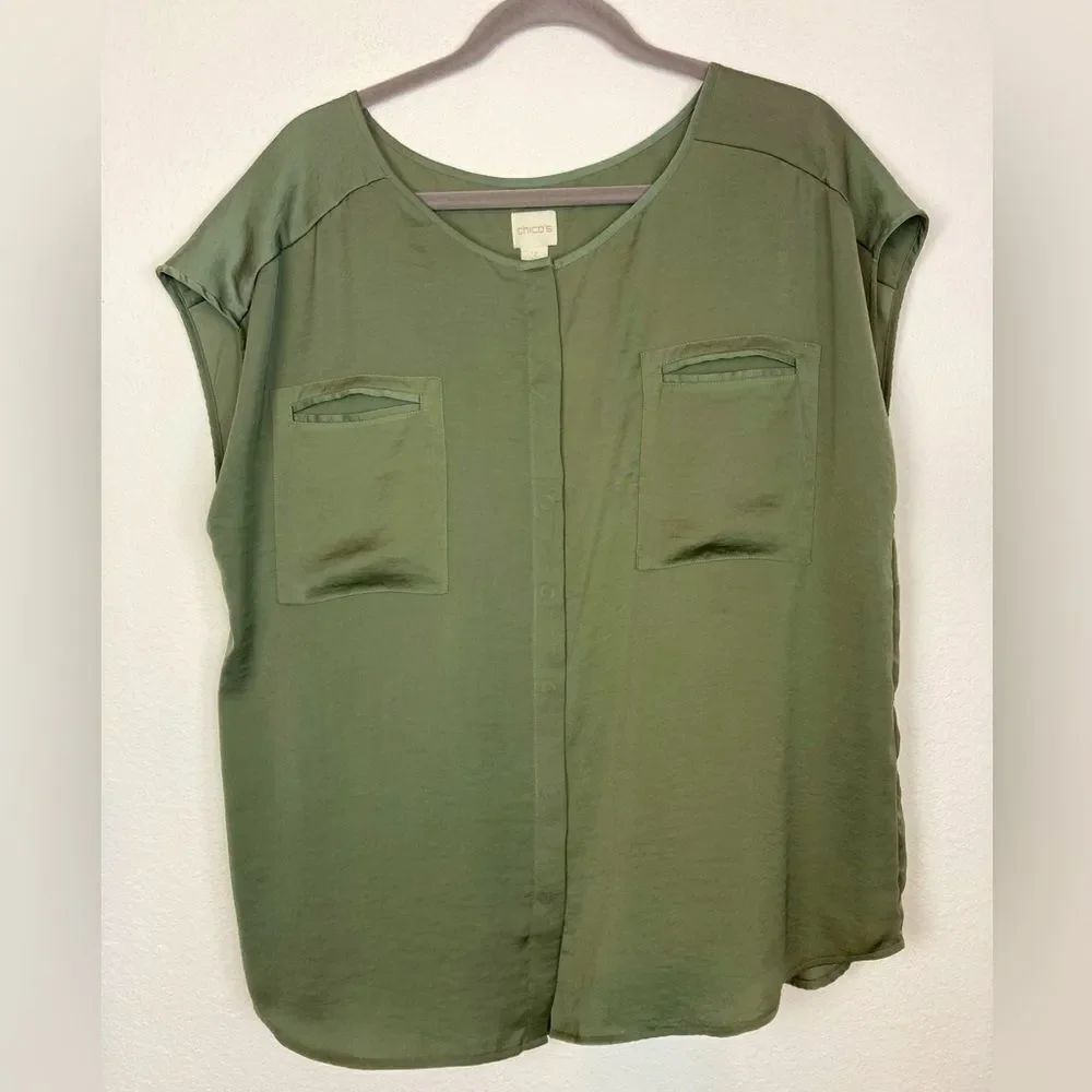 Chicos Cap Sleeve Boxy Blouse w/ pockets hidden button down 3